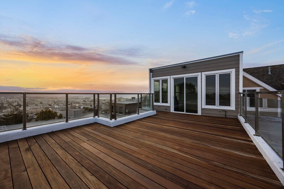 1123 Green St in San Francisco, CA - Building Photo