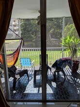 1660 NE 191st St in Miami, FL - Building Photo - Building Photo