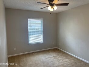 1751 Hawkins Cove Dr E in Jacksonville, FL - Building Photo - Building Photo