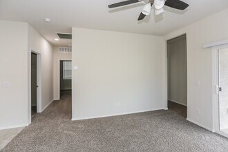 7660 W Florence Ave in Phoenix, AZ - Building Photo - Building Photo