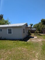329 S Palo Alto Ave in Panama City, FL - Building Photo