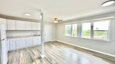 1744 Vía Entrada in Fallbrook, CA - Building Photo - Building Photo