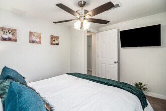 334 S Wisconsin Ave, Unit SI ID1285085P in Villa Park, IL - Foto de edificio - Building Photo