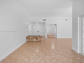 15531 SW 54th Terrace in Miami, FL - Building Photo - Building Photo