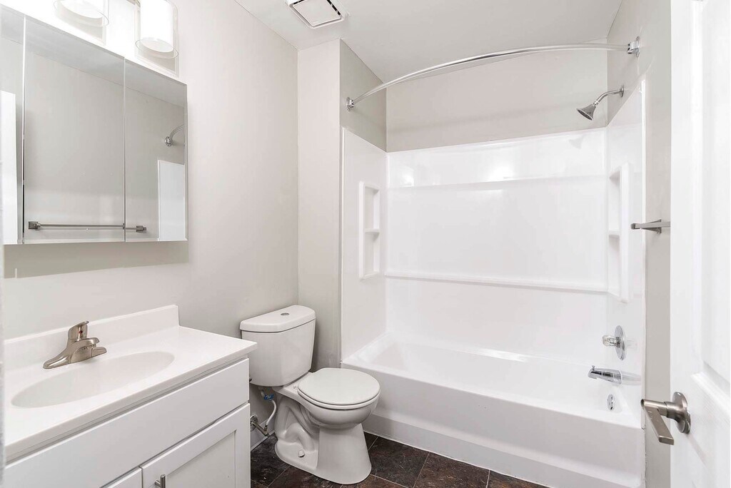 The Commons Bensalem, PA Apartments