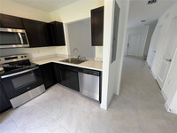 552 NE 4th St in Florida City, FL - Building Photo - Building Photo