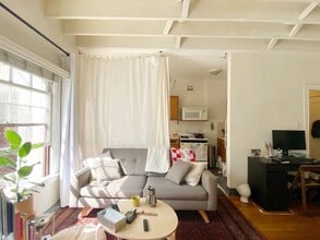 2121 James M Wood Blvd, Unit 310 in Los Angeles, CA - Building Photo - Building Photo