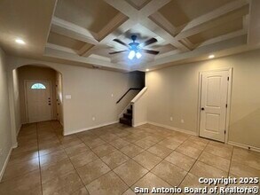 6002 Jax Wy in San Antonio, TX - Foto de edificio - Building Photo