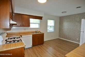 1305 Stallings Pkwy in New Bern, NC - Building Photo - Building Photo