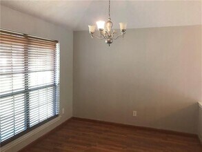 702 Creekside Dr in Euless, TX - Building Photo - Building Photo