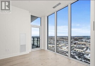 9000 Jane St in Vaughan, ON - Building Photo - Building Photo