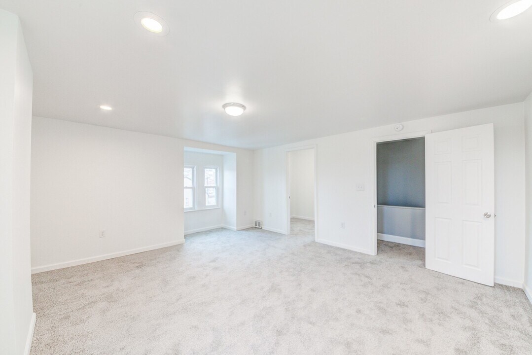 744 Proctor Wy in Pittsburgh, PA - Foto de edificio