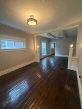 134 Perry St, Unit 1 in Grand Ledge, MI - Building Photo - Building Photo