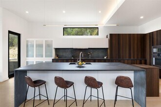 4202 Serene Hills Dr in Austin, TX - Building Photo - Building Photo