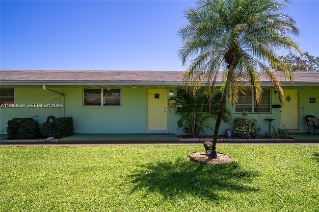 2700 Pierce St in Hollywood, FL - Building Photo - Building Photo