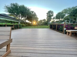 926 Kokomo Key Ln in Delray Beach, FL - Foto de edificio - Building Photo