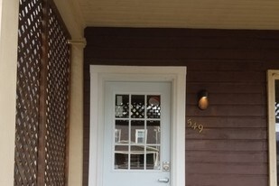 549 Forest Ave