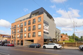 308 W Chelten Ave in Philadelphia, PA - Building Photo - Building Photo