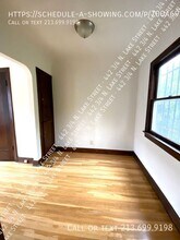 442 3/4-444 N Lake St in Los Angeles, CA - Building Photo - Building Photo
