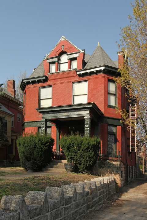 1700 S 3rd St in Louisville, KY - Building Photo