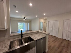 750 Windsor court in Branson, MO - Building Photo