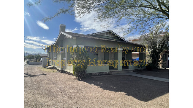 property at 1301 N Park Ave