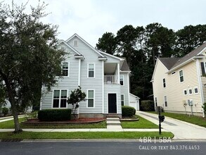 17 Riversbridge Ct in Bluffton, SC - Foto de edificio - Building Photo