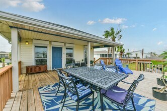 21923 Frio Dr in Galveston, TX - Building Photo - Building Photo