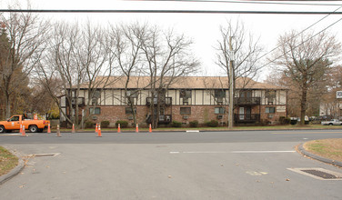 Carousel West in Plainville, CT - Building Photo - Building Photo