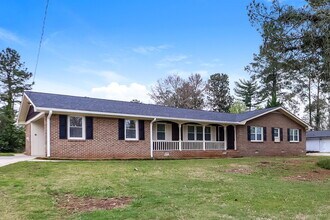 4605 Newcastle Cir in Stonecrest, GA - Building Photo - Building Photo