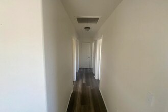 1460 W St Marys Rd in Tucson, AZ - Foto de edificio - Building Photo