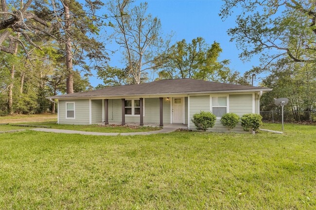 13563 FM Rd 2432 in Willis, TX - Building Photo - Building Photo