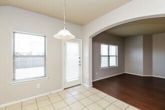 9161 Abaco Way in Fort Worth, TX - Foto de edificio - Building Photo