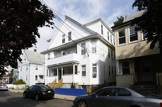 10 Nevada St in Winthrop, MA - Foto de edificio - Building Photo