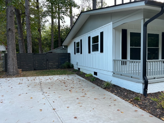 1205 Crabtree Blvd in Raleigh, NC - Foto de edificio - Building Photo