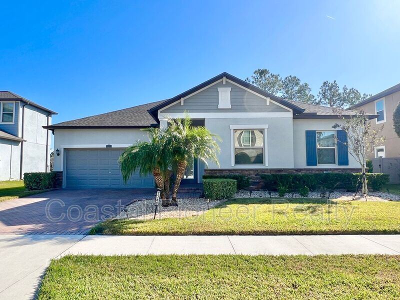 2781 Hilliard Dr in Wesley Chapel, FL - Building Photo