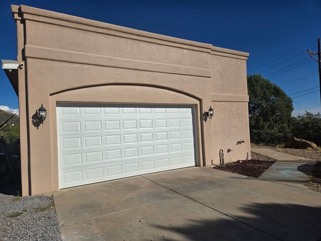 property at 4784 Cottonwood Rd