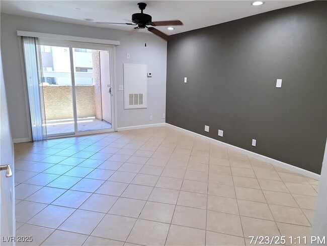 3151 N Soaring Gulls Dr in Las Vegas, NV - Building Photo - Building Photo