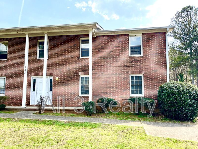 108 Appleton Blvd-Unit -Unit B in Stockbridge, GA - Building Photo