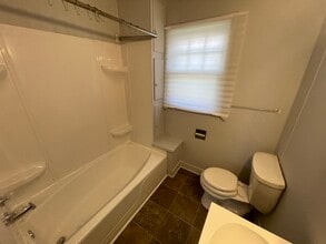 1207 Cleveland Ave in Danville, IL - Building Photo - Building Photo