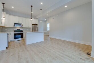 1746 N California Ave in Chicago, IL - Building Photo - Building Photo