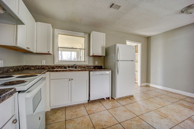 property at 502 N 25th St