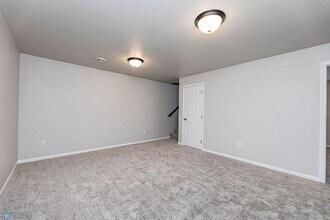 842 1st Ave N in Horace, ND - Foto de edificio - Building Photo