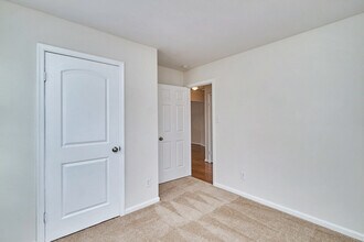 924 Firefall Ct in Virginia Beach, VA - Building Photo - Building Photo