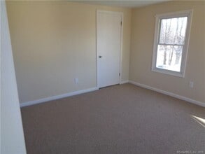 454 Middle Tpke E in Manchester, CT - Building Photo - Building Photo