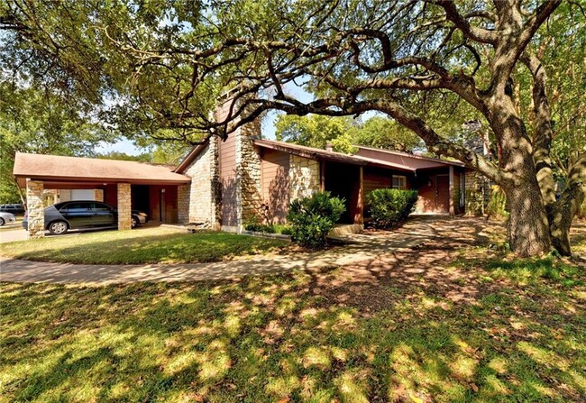 11904 Broad Oaks Dr in Austin, TX - Building Photo - Building Photo