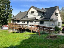 8339 WA-303 in Bremerton, WA - Building Photo
