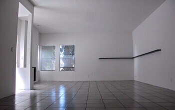 3675 Keystone Ave in Los Angeles, CA - Building Photo - Building Photo