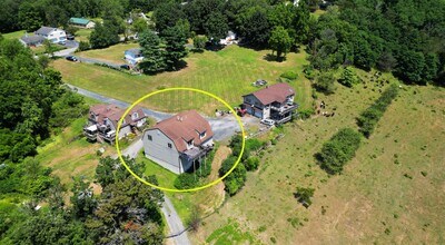 16 Forino Ln in New Hampton, NY - Building Photo - Building Photo