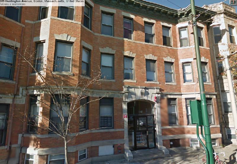 875 Huntington Ave in Boston, MA - Foto de edificio